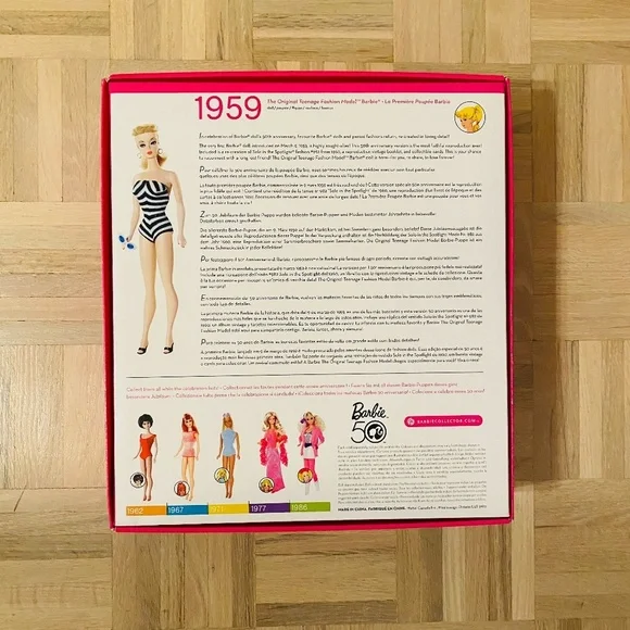 Barbie Collector - Replica of the Original Teenage Fashion Model Barbie - NIB - Picture 2 of 2
